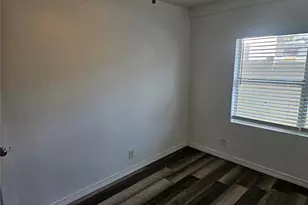 3450 17th Ave S, Saint Petersburg, FL 33711 - Photo 9