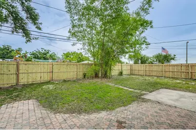 7601 32nd Avenue N, Saint Petersburg, FL 33710 - Photo 13