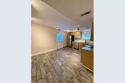 7601 32nd Avenue N, Saint Petersburg, FL 33710 - Photo 3