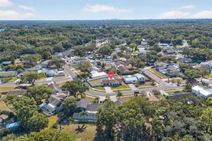 13933 Cherry Creek Dr, Tampa, FL 33618 - Photo 43