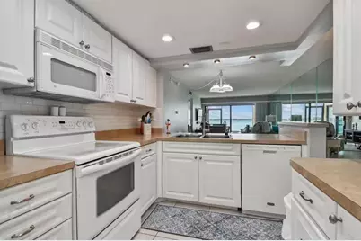 6177 Sun Boulevard #109, Saint Petersburg, FL 33715 - Photo 17