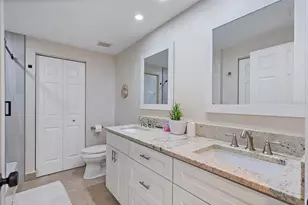 670 Island Way, Clearwater Beach, FL 33767 - Photo 29