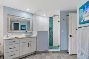 670 Island Way, Clearwater Beach, FL 33767 - Photo 19