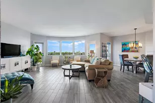 670 Island Way, Clearwater Beach, FL 33767 - Photo 5