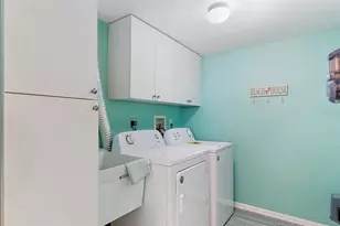 670 Island Way, Clearwater Beach, FL 33767 - Photo 29