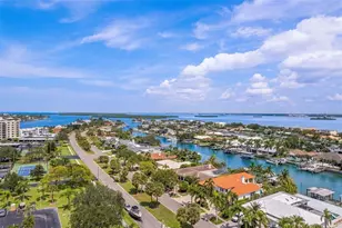 670 Island Way, Clearwater Beach, FL 33767 - Photo 21