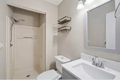 16545 Lake Brigadoon Circle, Tampa, FL 33618 - Photo 25