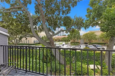 3010 W Grovewood Court #D, Tampa, FL 33629 - Photo 25