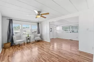 37828 Newal Ave, Zephyrhills, FL 33542 - Photo 9