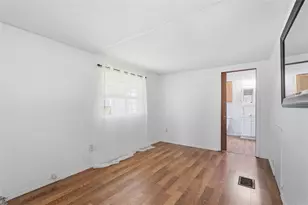 37828 Newal Ave, Zephyrhills, FL 33542 - Photo 15