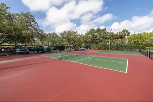 7520 Sunshine Skyway Ln S, Saint Petersburg, FL 33711 - Photo 43