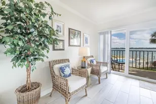 7520 Sunshine Skyway Ln S, Saint Petersburg, FL 33711 - Photo 9