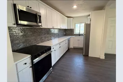 2734 19th Street S, Saint Petersburg, FL 33712 - Photo 5