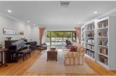 1501 75th Circle NE, Saint Petersburg, FL 33702 - Photo 13