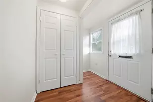 533 38th Ave N, Saint Petersburg, FL 33704 - Photo 9