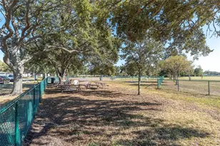 7801 34th Ave N, Saint Petersburg, FL 33710 - Photo 27