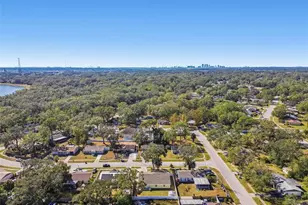 3611 Wisperbreath Ln, Tampa, FL 33619 - Photo 47