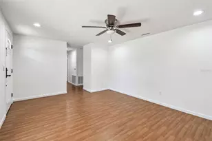 3611 Wisperbreath Ln, Tampa, FL 33619 - Photo 15