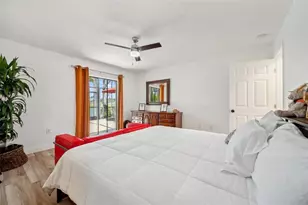 3558 65th Ave Cir E, Sarasota, FL 34243 - Photo 21