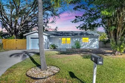 527 Fox Run Trail, Apollo Beach, FL 33572 - Photo 1