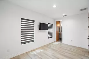 2500 4th Ave S, Saint Petersburg, FL 33712 - Photo 47