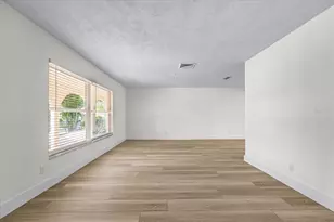 1200 80th St S, Saint Petersburg, FL 33707 - Photo 27