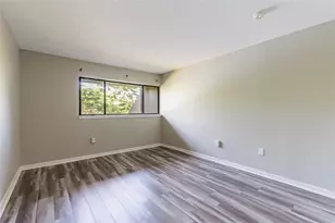 735 S Village Dr N, Saint Petersburg, FL 33716 - Photo 29