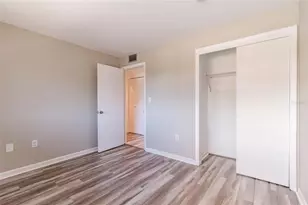 735 S Village Dr N, Saint Petersburg, FL 33716 - Photo 25