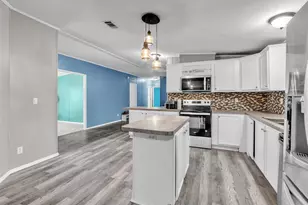 12201 Glen Hill Dr, Riverview, FL 33569 - Photo 15