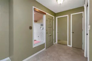 1773 63rd Ave S, Saint Petersburg, FL 33712 - Photo 5