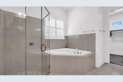 1089 Cordova Boulevard NE, Saint Petersburg, FL 33704 - Photo 25