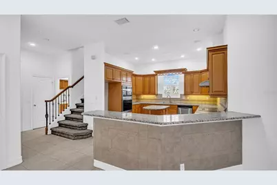 1089 Cordova Boulevard NE, Saint Petersburg, FL 33704 - Photo 11