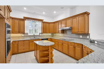 1089 Cordova Boulevard NE, Saint Petersburg, FL 33704 - Photo 15