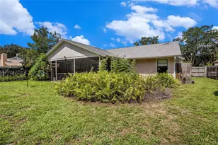 3335 Foxridge Cir, Tampa, FL 33618 - Photo 23