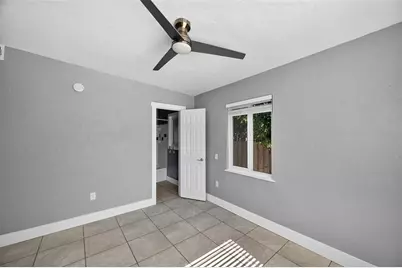 2470 47th Street S, Saint Petersburg, FL 33711 - Photo 29