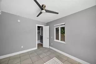 2470 47th St S, Saint Petersburg, FL 33711 - Photo 29