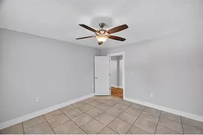 2470 47th Street S, Saint Petersburg, FL 33711 - Photo 19