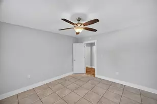 2470 47th St S, Saint Petersburg, FL 33711 - Photo 19