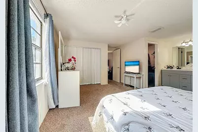 9214 Roundwood Court, Tampa, FL 33615 - Photo 19