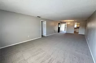 9851 113th St N, Seminole, FL 33778 - Photo 5