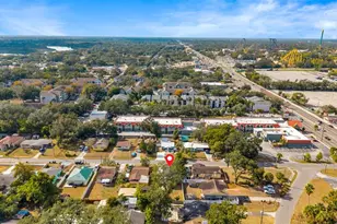 8737 N Tangerine Pl, Tampa, FL 33617 - Photo 7