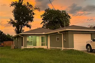 37209 Lock St, Dade City, FL 33523 - Photo 1