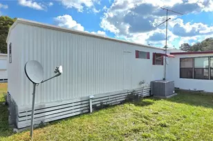 37137 Lois Ave, Zephyrhills, FL 33542 - Photo 3