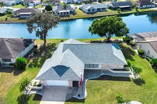 2016 E View Dr, Sun City Center, FL 33573 - Photo 3