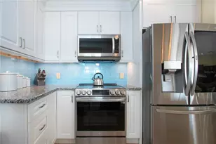 2016 E View Dr, Sun City Center, FL 33573 - Photo 25