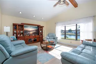 2016 E View Dr, Sun City Center, FL 33573 - Photo 37