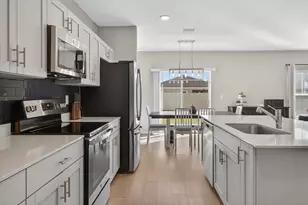 7860 Peace Lily Ave, Wesley Chapel, FL 33545 - Photo 13