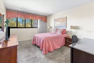 875 S Village Dr N, Saint Petersburg, FL 33716 - Photo 25