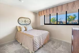 875 S Village Dr N, Saint Petersburg, FL 33716 - Photo 21