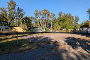 1331 Mentone Dr NE, Saint Petersburg, FL 33702 - Photo 1